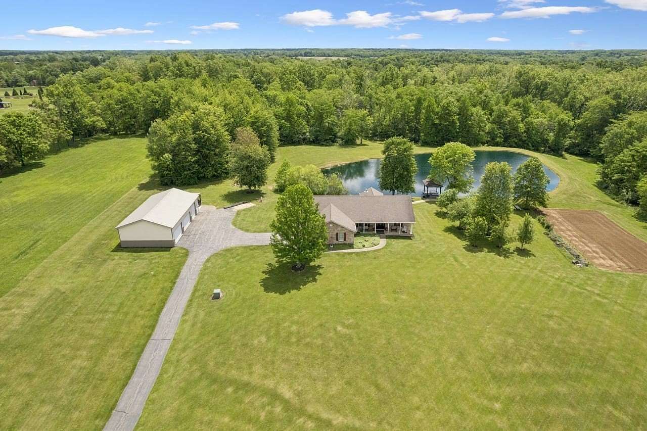 32.3 Acres of Land with Home for Sale in Williamsburg, Ohio