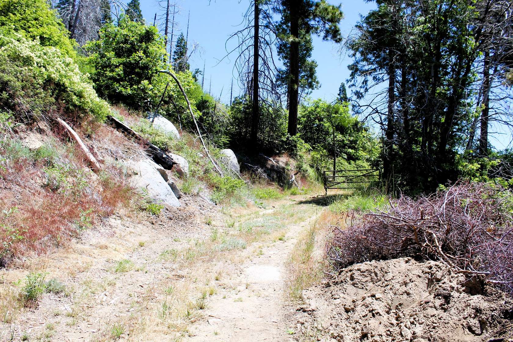0.38 Acres of Land for Sale in Springville, California