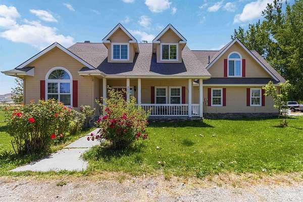 8.69 Acres of Land with Home for Sale in Emmett, Idaho