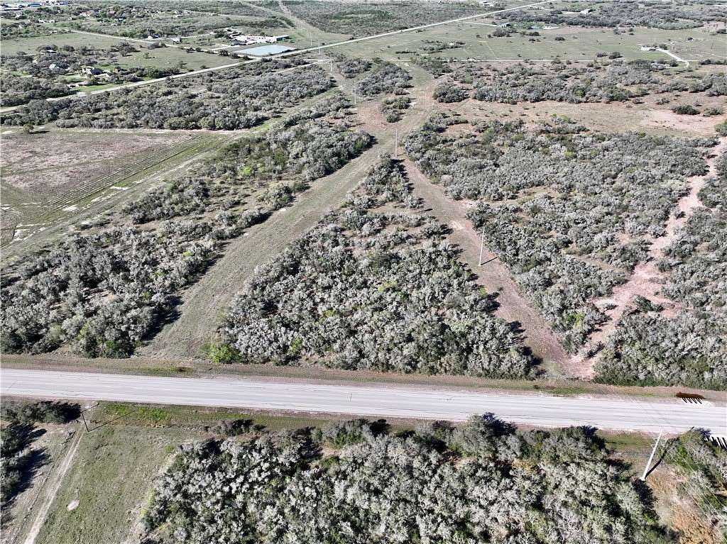 10 Acres of Land for Sale in Refugio, Texas