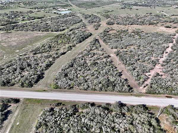 10 Acres of Land for Sale in Refugio, Texas