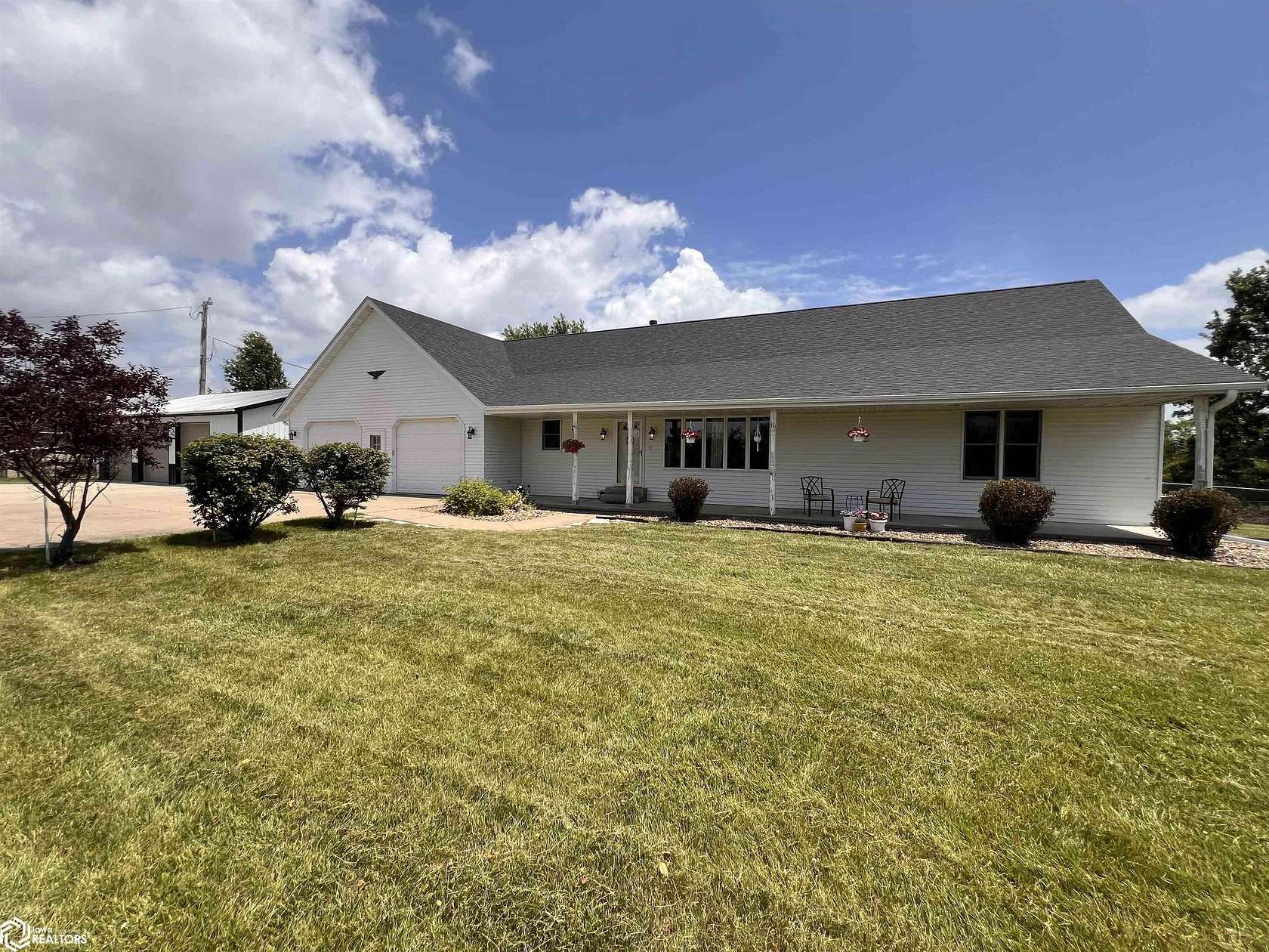 2.34 Acres of Land with Home for Sale in Ottumwa, Iowa