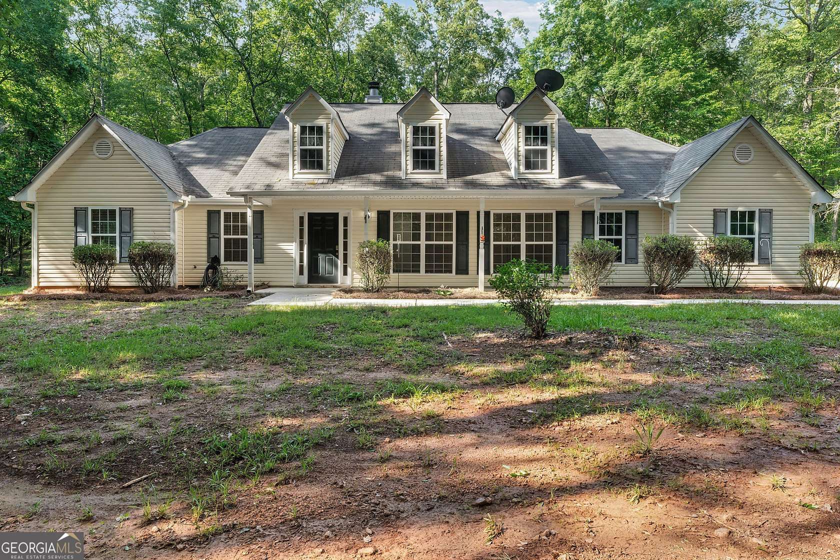 4 Acres of Land with Home for Sale in Senoia, Georgia