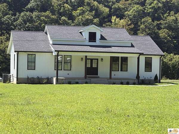 5 Acres of Land with Home for Sale in Burkesville, Kentucky