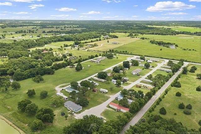 18.9 Acres of Improved Commercial Land for Sale in Ardmore, Oklahoma