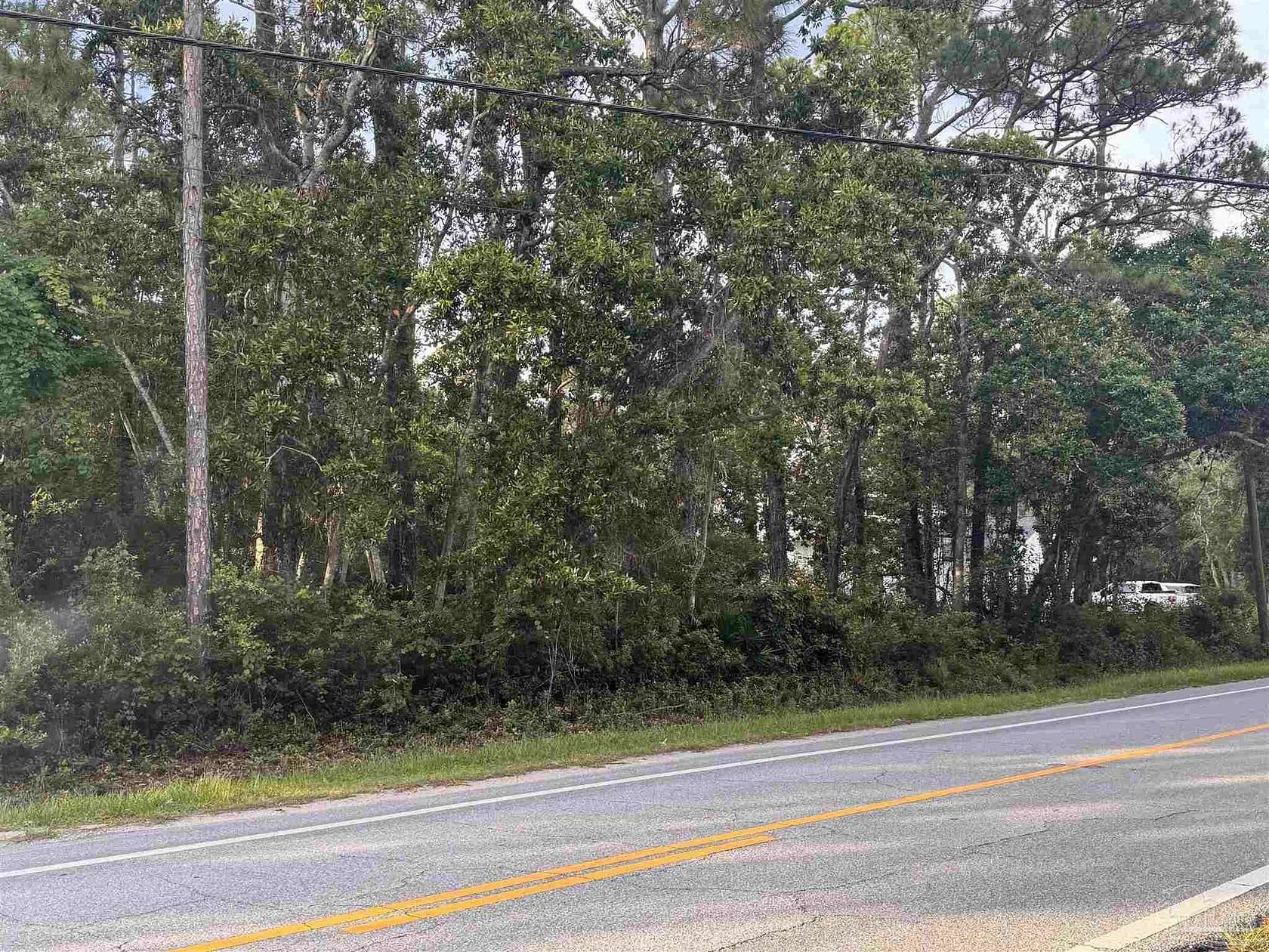 0.69 Acres of Residential Land for Sale in Gulf Breeze, Florida