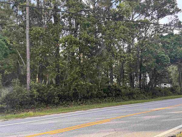 0.69 Acres of Residential Land for Sale in Gulf Breeze, Florida