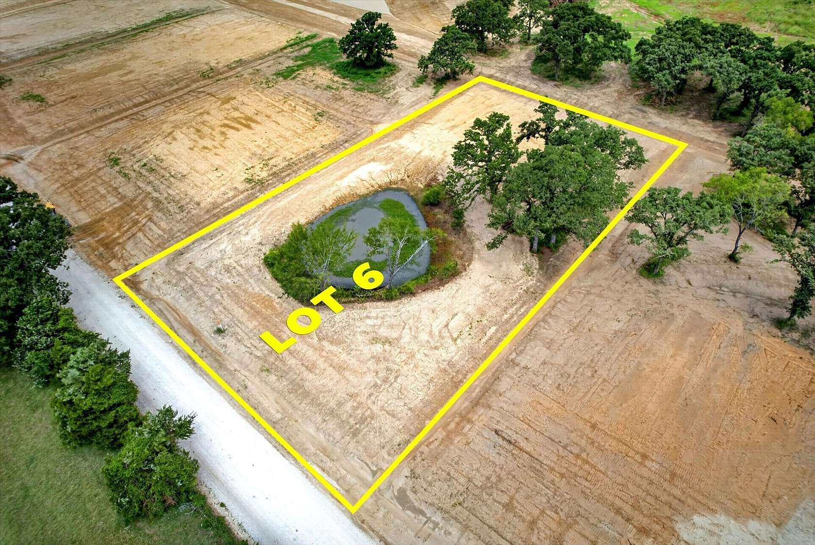 1 Acre of Residential Land for Sale in Whitesboro, Texas