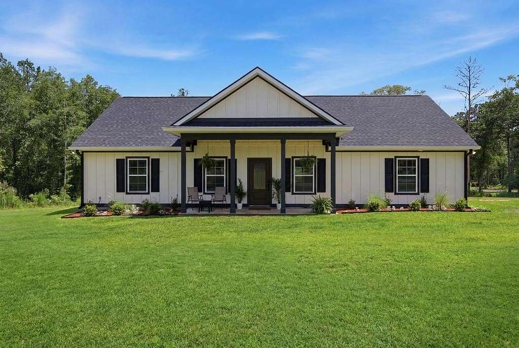 2 Acres of Land with Home for Sale in Thomasville, Georgia