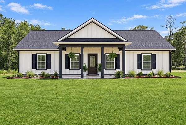 2 Acres of Land with Home for Sale in Thomasville, Georgia