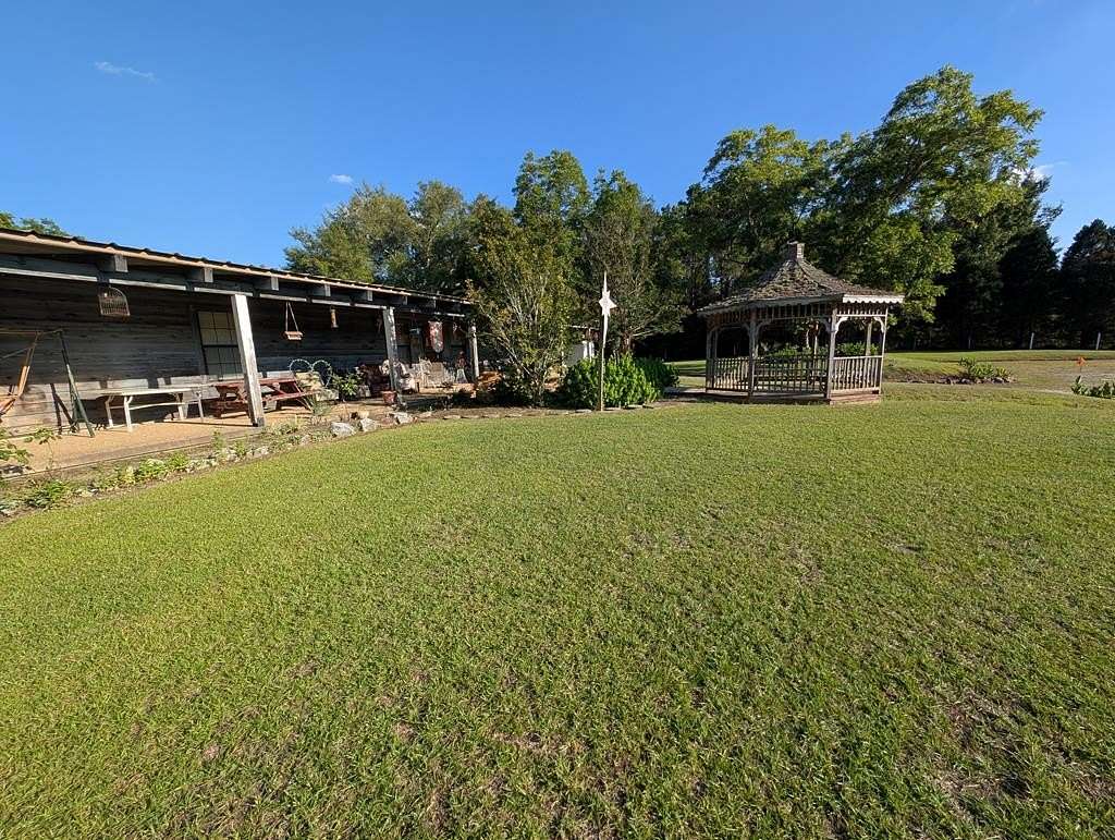 5 Acres of Improved Commercial Land for Sale in Abbeville, Alabama