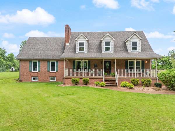 6.39 Acres of Land with Home for Sale in Fairview, Tennessee