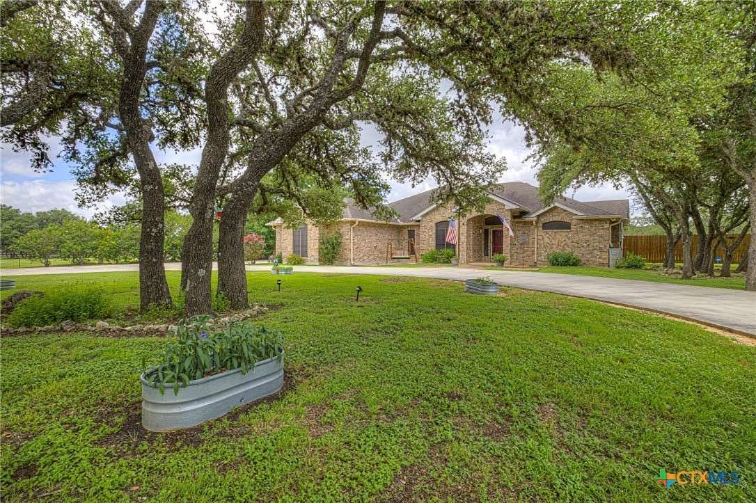 1.88 Acres of Land with Home for Sale in Fair Oaks Ranch, Texas