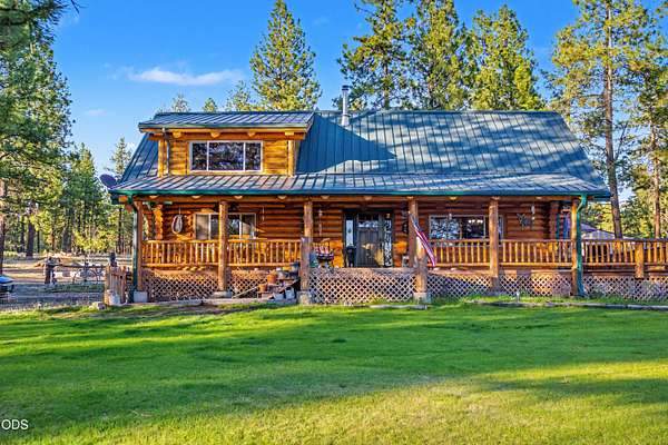 38.8 Acres of Land with Home for Sale in Bonanza, Oregon
