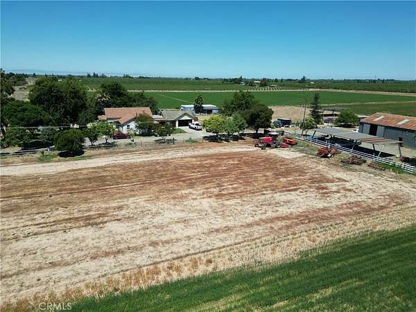 19.8 Acres of Land with Home for Sale in Winton, California