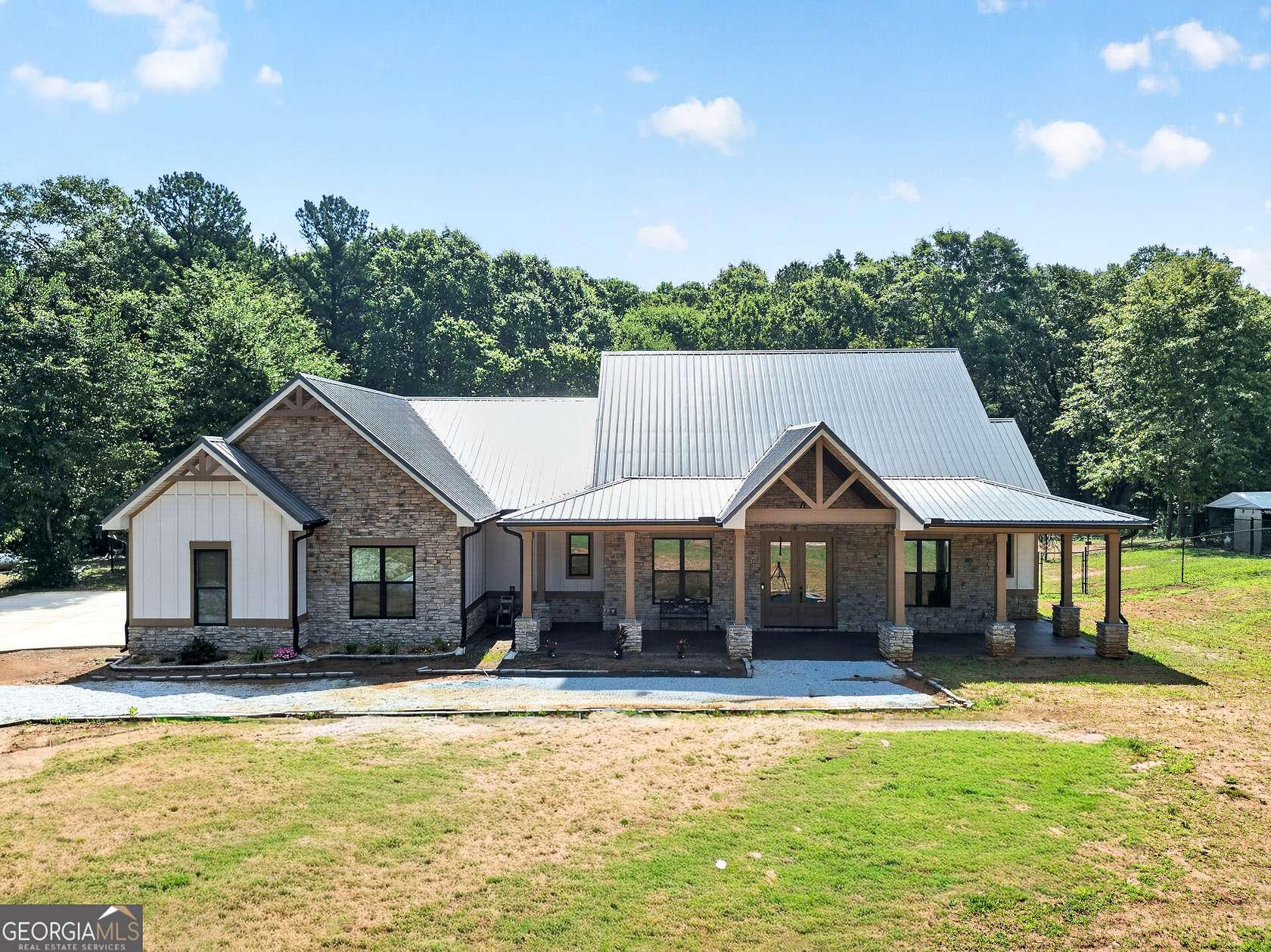 20 Acres of Land with Home for Sale in Williamson, Georgia
