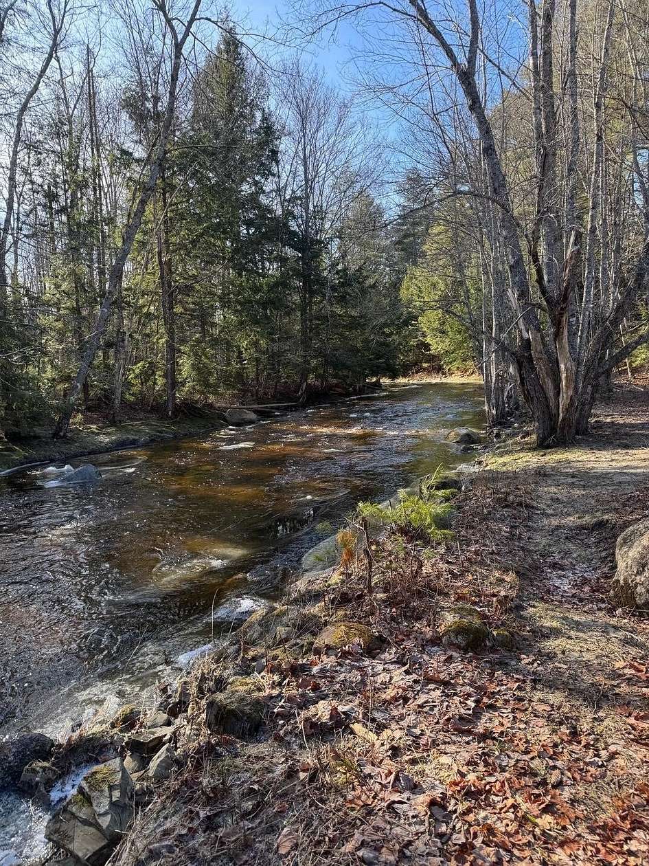 1.5 Acres of Residential Land for Sale in Liberty, Maine