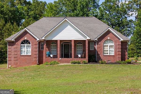 5.28 Acres of Land with Home for Sale in Fayetteville, Georgia