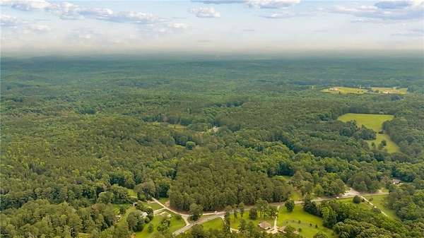 268 Acres of Improved Land for Sale in Chattahoochee Hills, Georgia