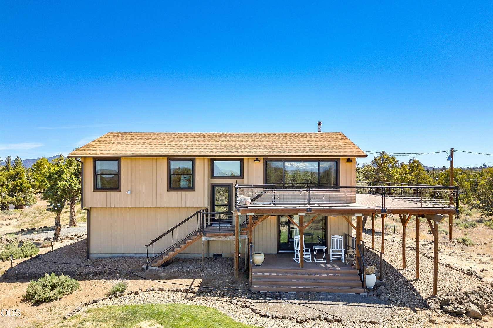4.86 Acres of Land with Home for Sale in Redmond, Oregon