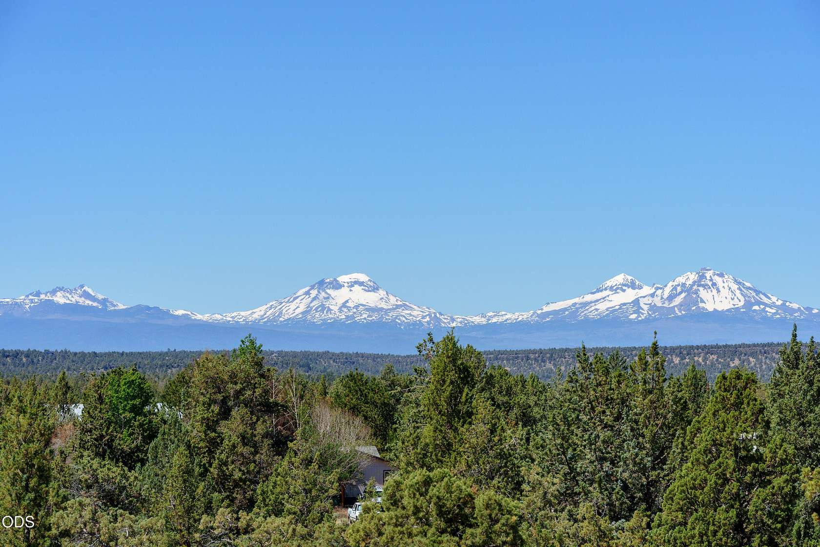 4.86 Acres of Land with Home for Sale in Redmond, Oregon