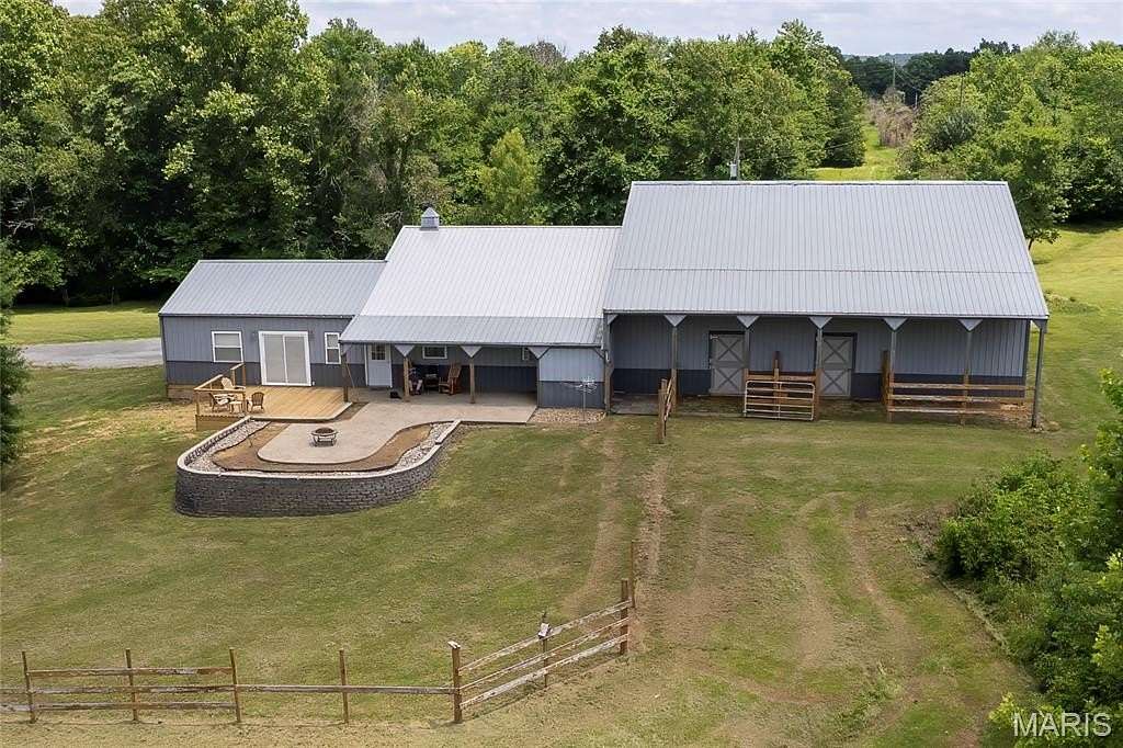 9 Acres of Land with Home for Sale in Herod, Illinois