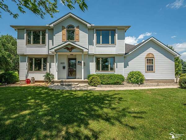 14 Acres of Recreational Land with Home for Sale in Monroe, Michigan