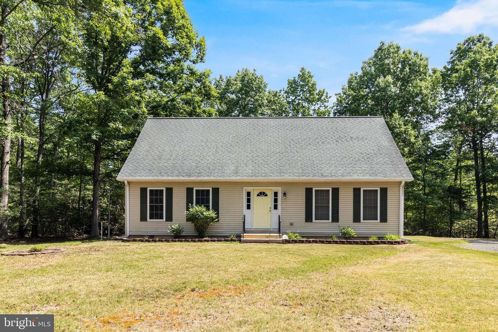 5 Acres of Land with Home for Sale in Nanjemoy, Maryland