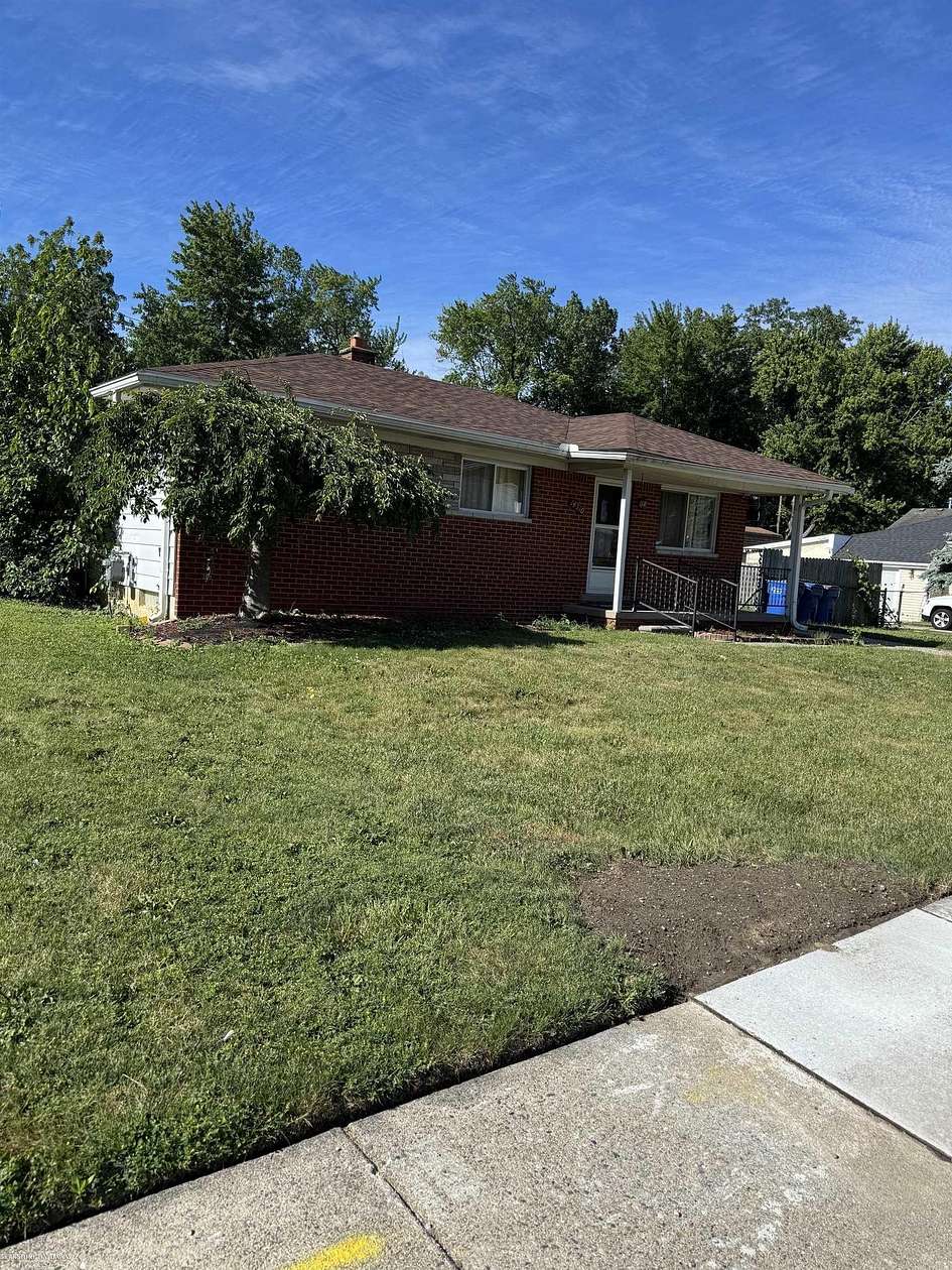 0.25 Acres of Land with Home for Sale in Warren, Michigan