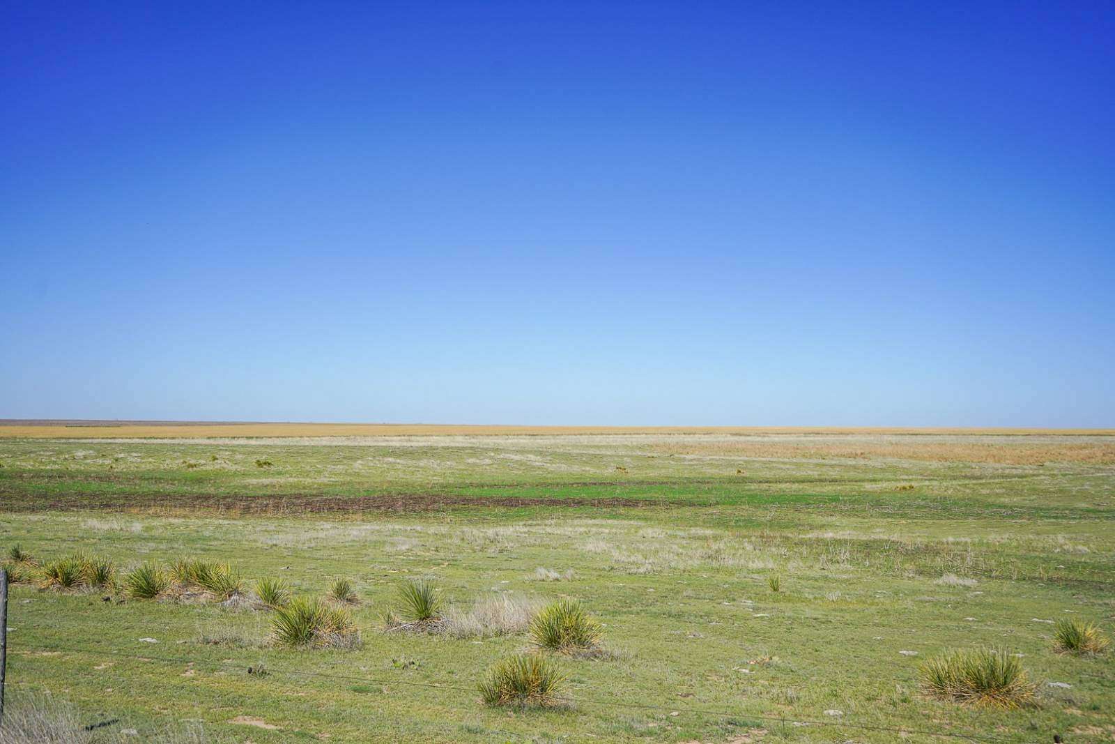 550 Acres of Land for Sale in Syracuse, Kansas