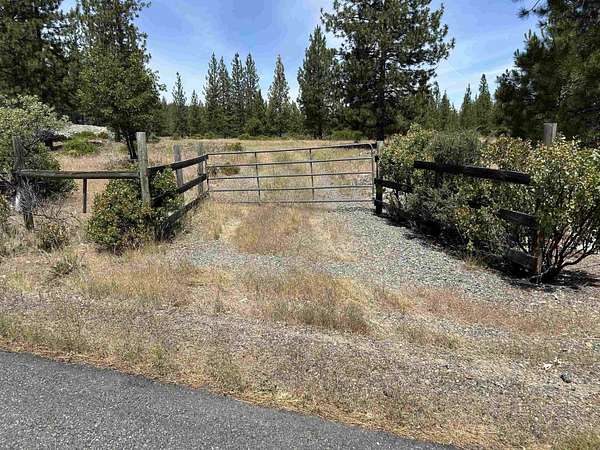 5 Acres of Residential Land for Sale in Etna, California