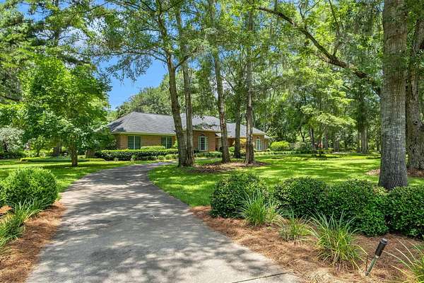 2.12 Acres of Land with Home for Sale in Tallahassee, Florida