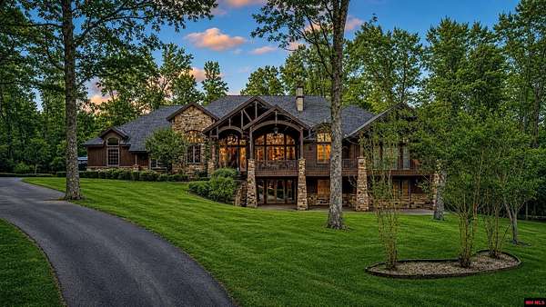 21.4 Acres of Recreational Land with Home for Sale in Mountain Home, Arkansas