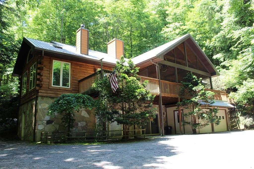 21.5 Acres of Recreational Land with Home for Sale in Hayesville, North Carolina