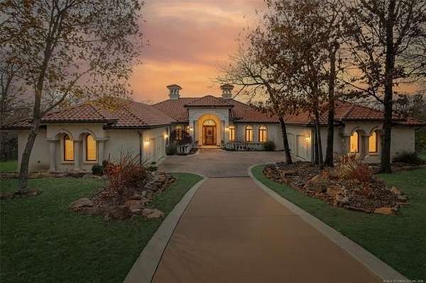 2.63 Acres of Land with Home for Sale in Tulsa, Oklahoma