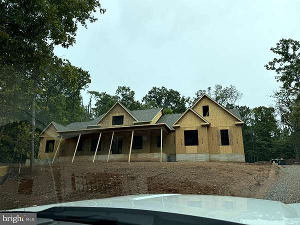 2.52 Acres of Land with Home for Sale in Broad Run, Virginia