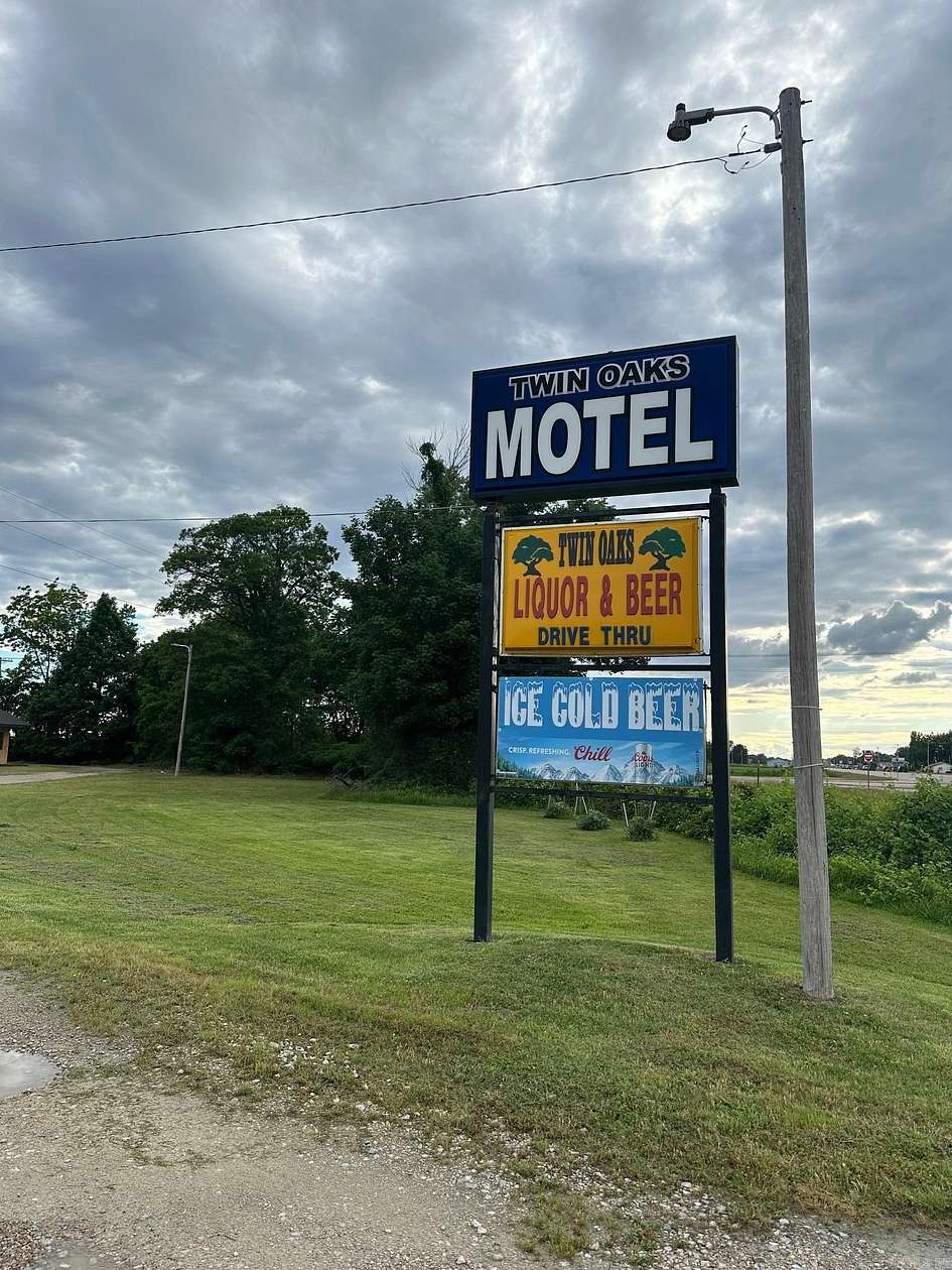 2 Acres of Improved Mixed-Use Land for Sale in Paragould, Arkansas