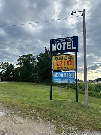 2 Acres of Improved Mixed-Use Land for Sale in Paragould, Arkansas
