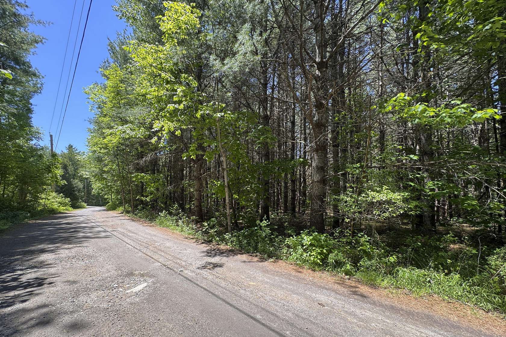 2.46 Acres of Residential Land for Sale in Hope, Maine