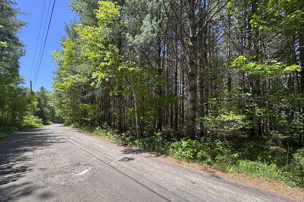 2.46 Acres of Residential Land for Sale in Hope, Maine