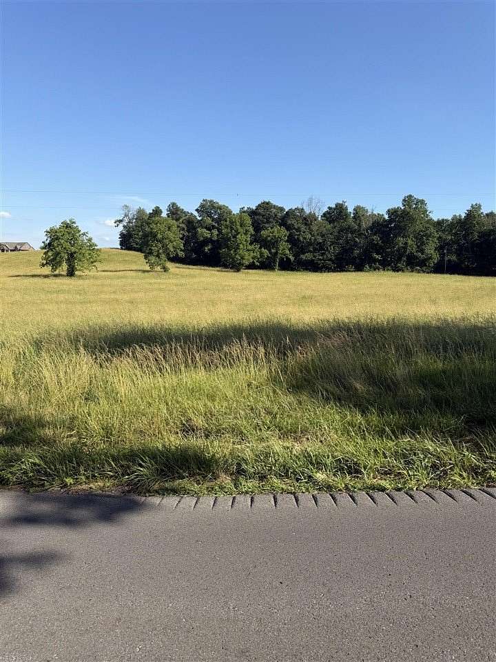 5 Acres of Residential Land for Sale in Scottsville, Kentucky