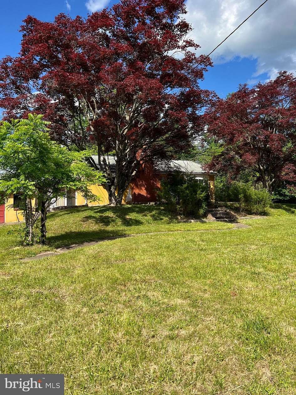 4.2 Acres of Land with Home for Sale in Pennsburg, Pennsylvania