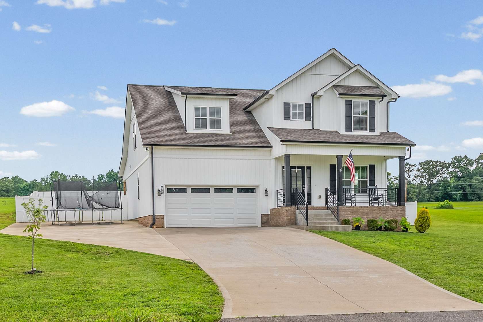 1.65 Acres of Land with Home for Sale in Clarksville, Tennessee