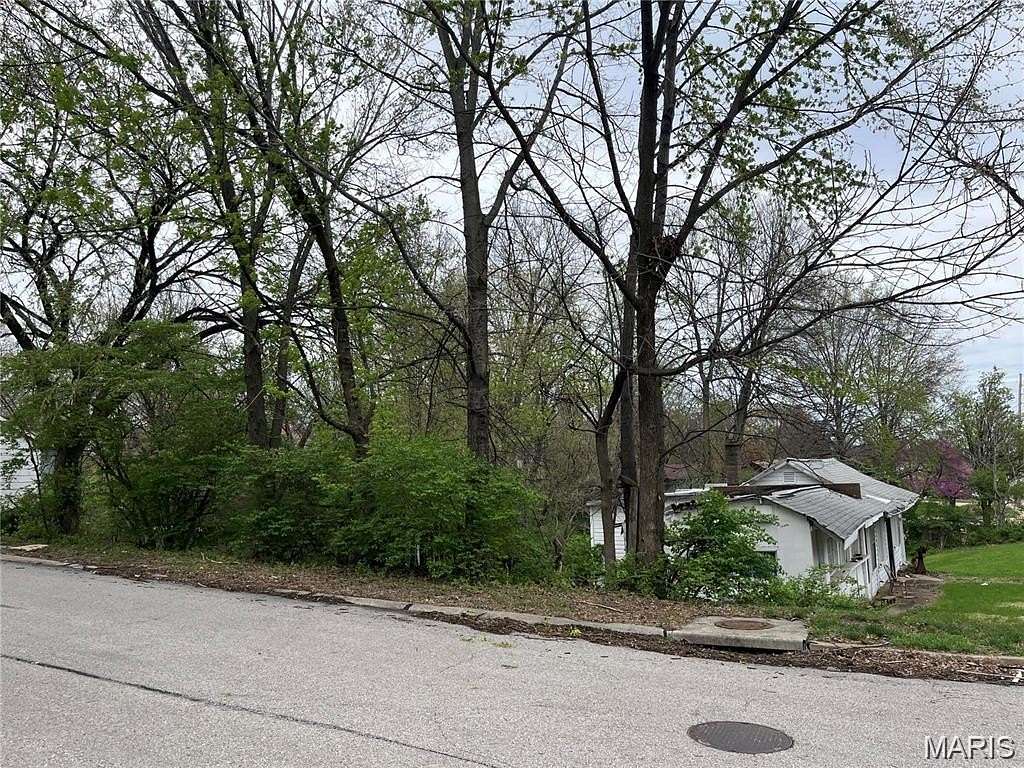 0.64 Acres of Residential Land for Sale in St. Louis, Missouri
