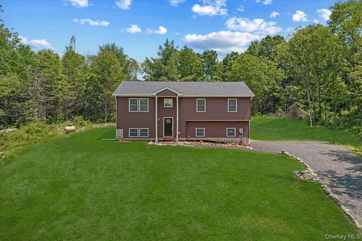 2.6 Acres of Land with Home for Sale in Campbell Hall, New York