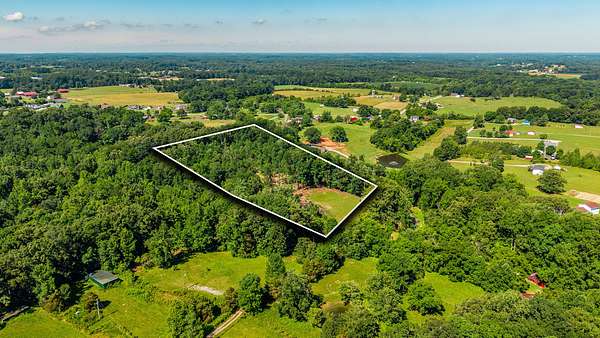 5.84 Acres of Residential Land for Sale in Cottontown, Tennessee