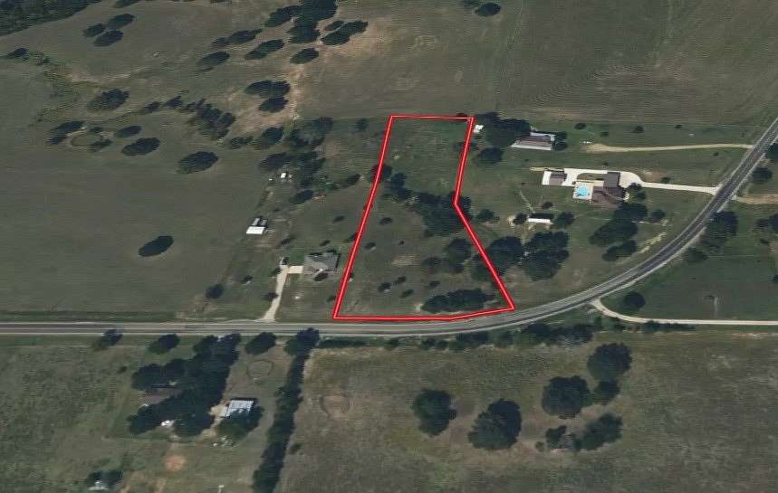 2.9 Acres of Residential Land for Sale in Scurry, Texas