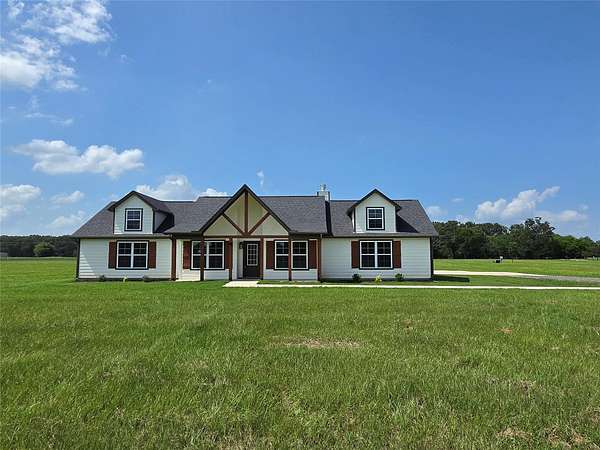 1.74 Acres of Land with Home for Sale in Mount Pleasant, Texas