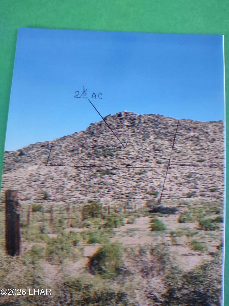14.5 Acres of Land for Sale in Golden Valley, Arizona