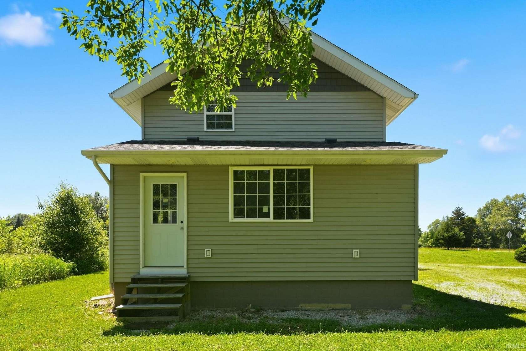 1.35 Acres of Land with Home for Sale in Fort Wayne, Indiana